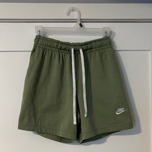Nike Men's Green Athletic Shorts